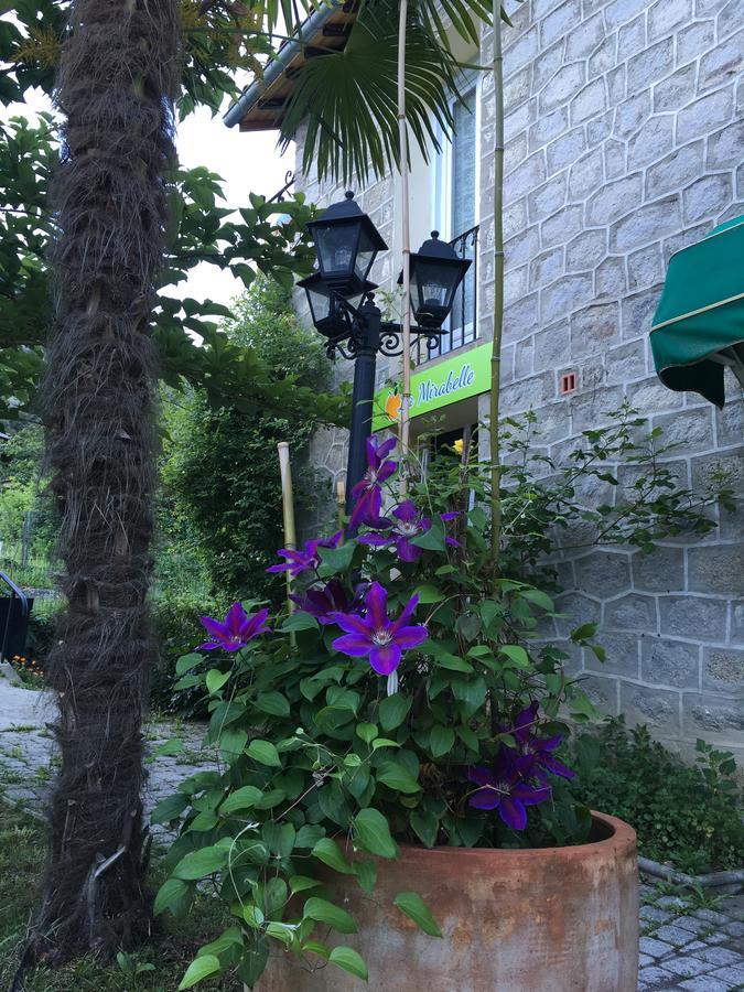 La Mirabelle-Casteil Country House Guest House Exterior photo