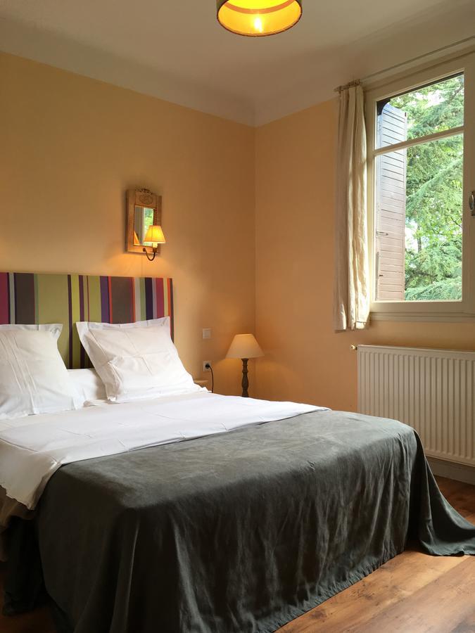 La Mirabelle-Casteil Country House Guest House Exterior photo